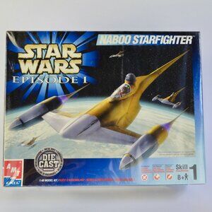 AMT Ertl Star Wars Episode 1 Naboo Starfighter Diecast 1:48 Model Kit NEW SEALED